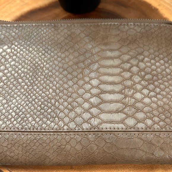 Joy Susan Tina Python Vegan Leather Zip Around Wristlet Clutch 10” x 6” NWOT. - Picture 4 of 16